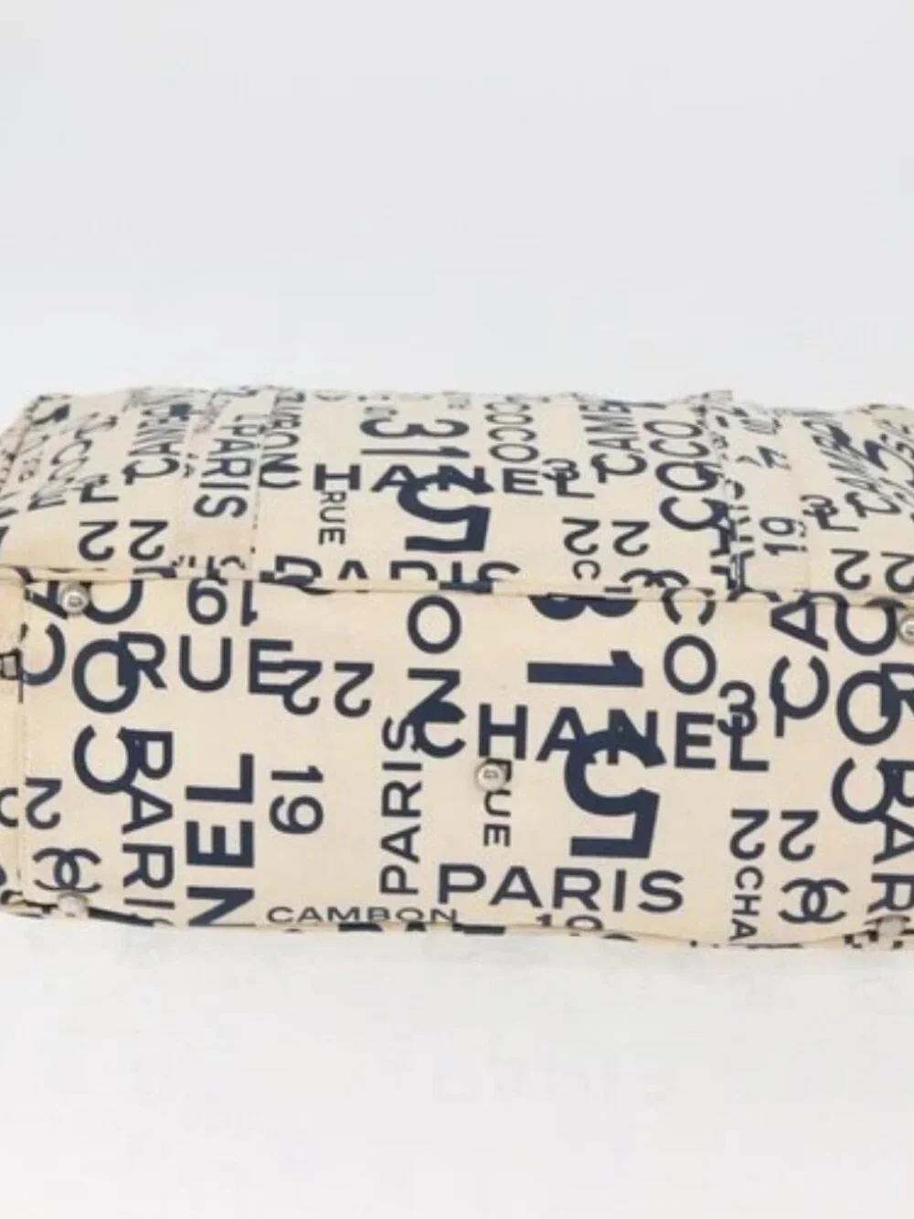 CHANEL By Sea Line Tote Bag Canvas White Silver CC Auth 178508